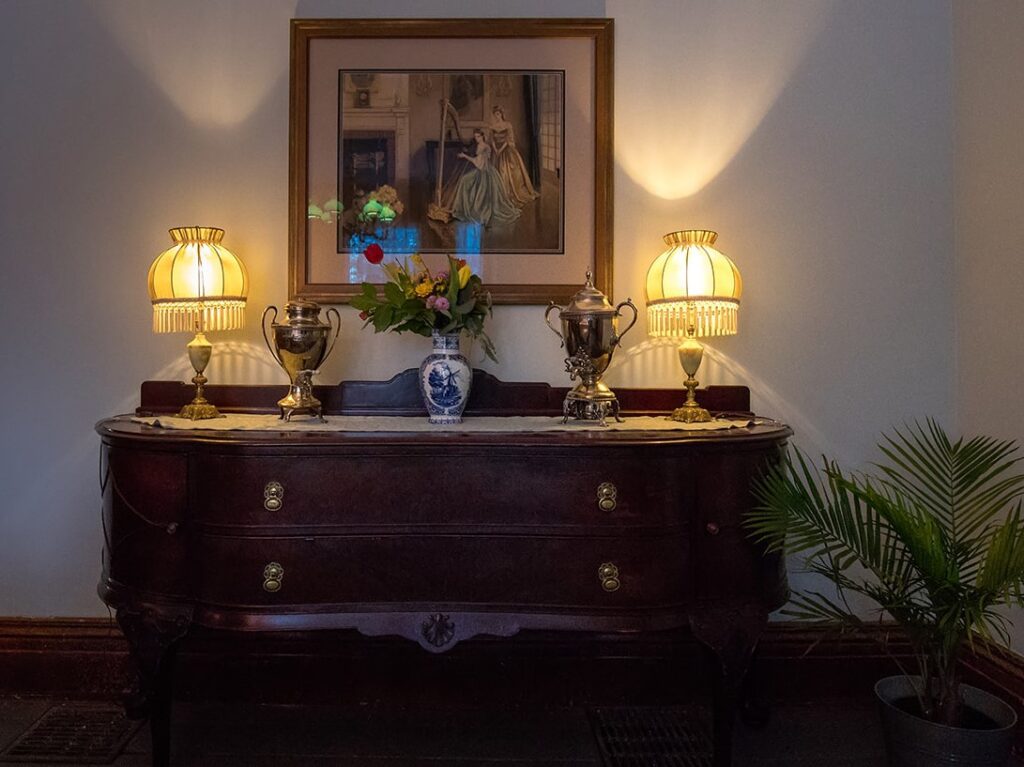 Maplehurst Manor Bed and Breakfast