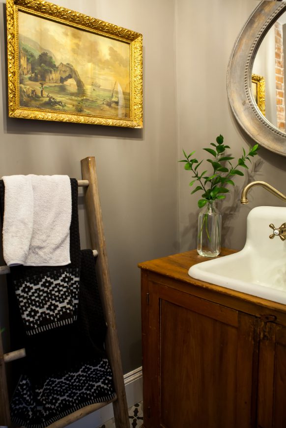 Maplehurst Manor Bed and Breakfast